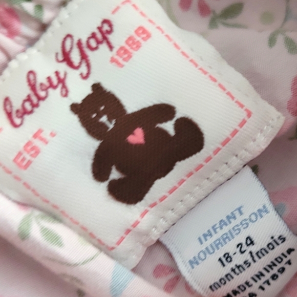 Baby Gap / 100% Cotton - Picture 5 of 7